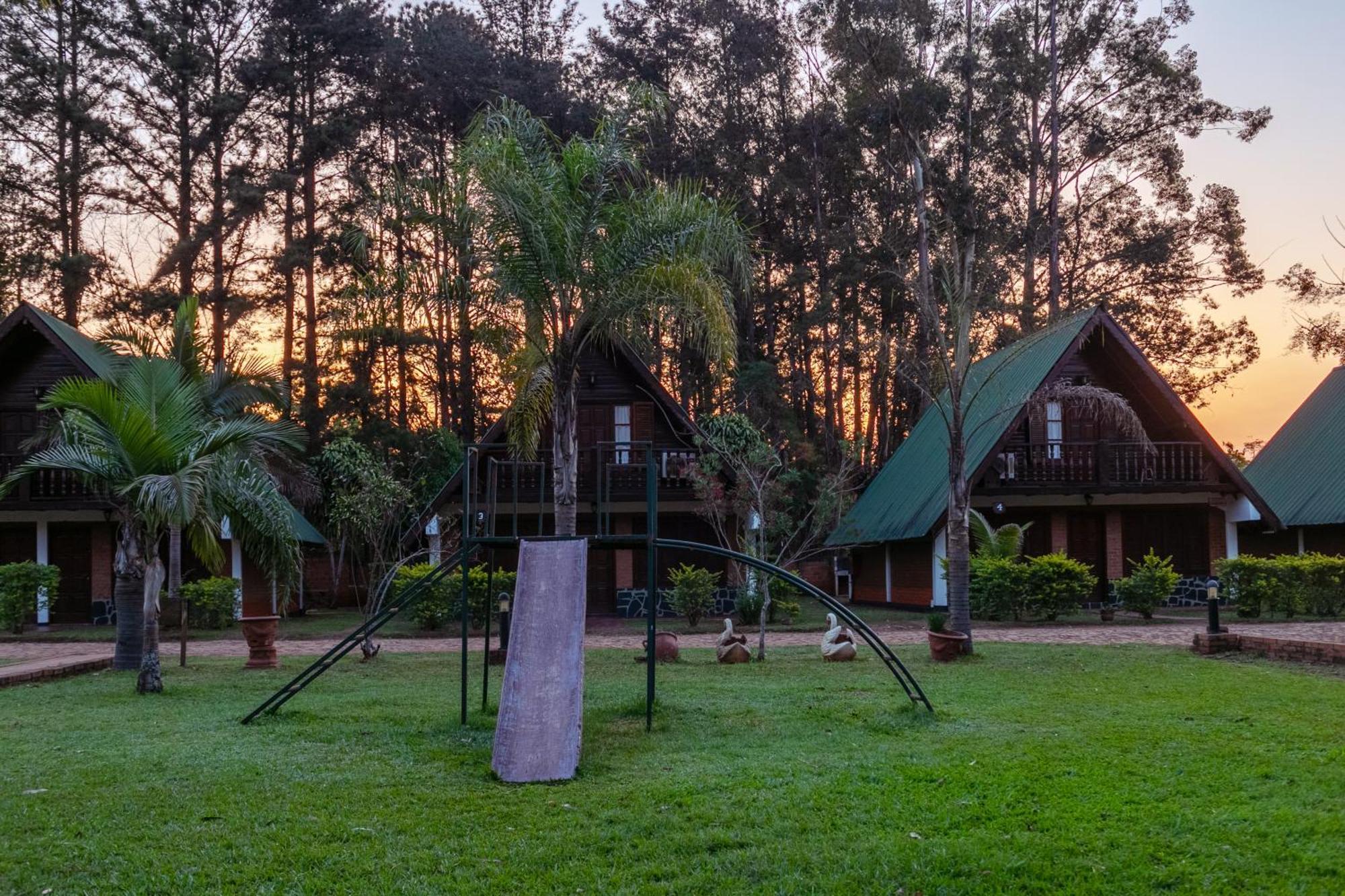 Cabanas El Refugio Del Mensu Пуерто-Іґуасу Екстер'єр фото