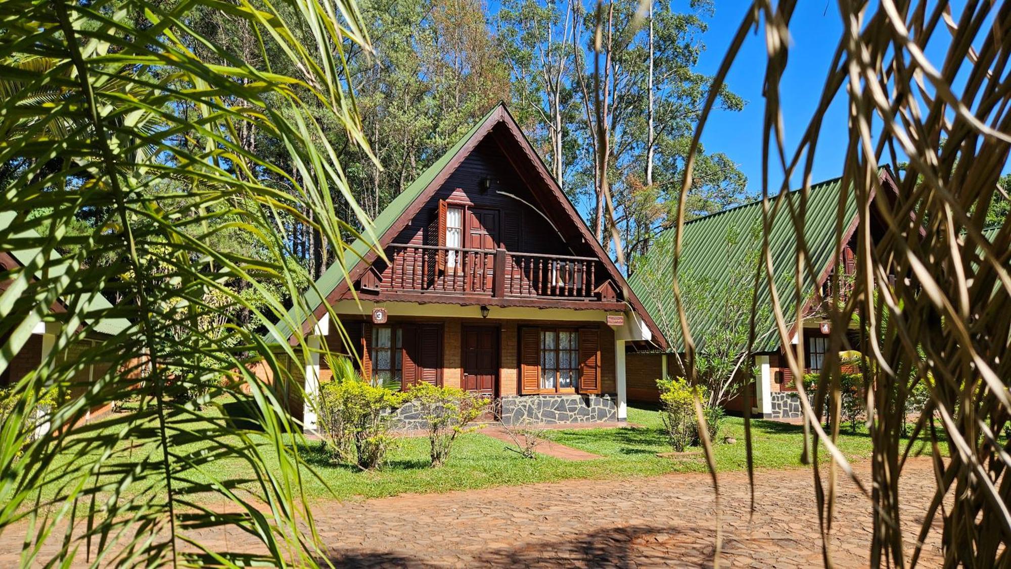 Cabanas El Refugio Del Mensu Пуерто-Іґуасу Екстер'єр фото