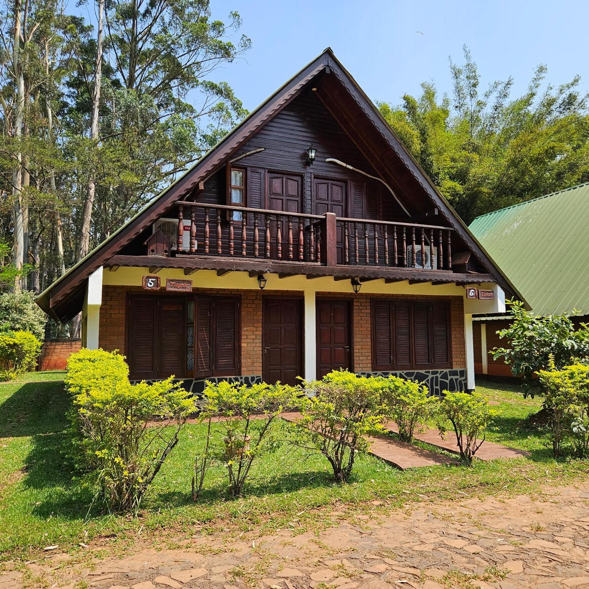 Cabanas El Refugio Del Mensu Пуерто-Іґуасу Екстер'єр фото